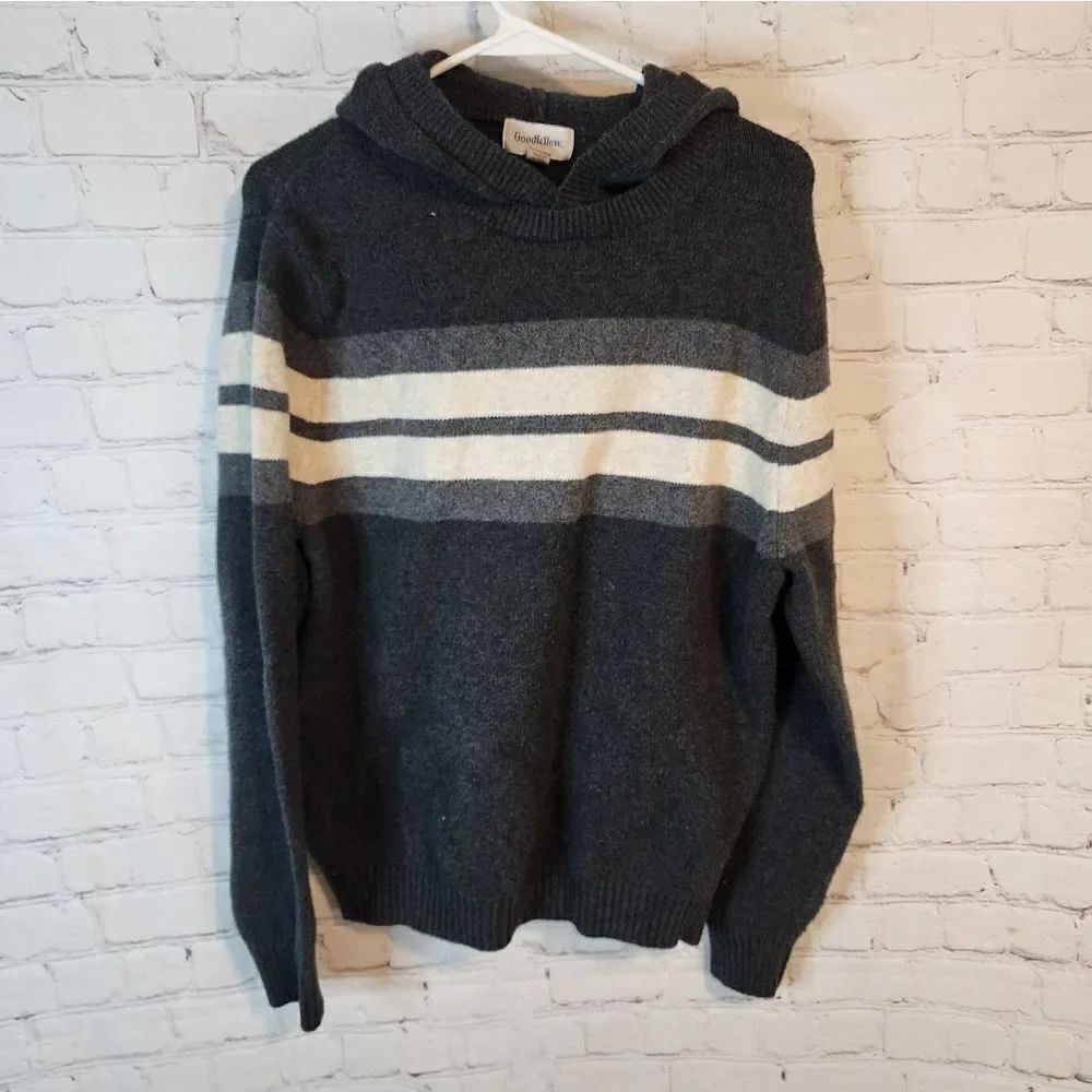 Men's Goodfellow & Co sweater hoodie, size Medium